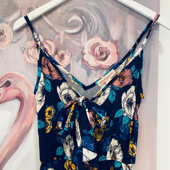 BNWT Band of Gypsies Floral Jumpsuit - Picture 2 of 7